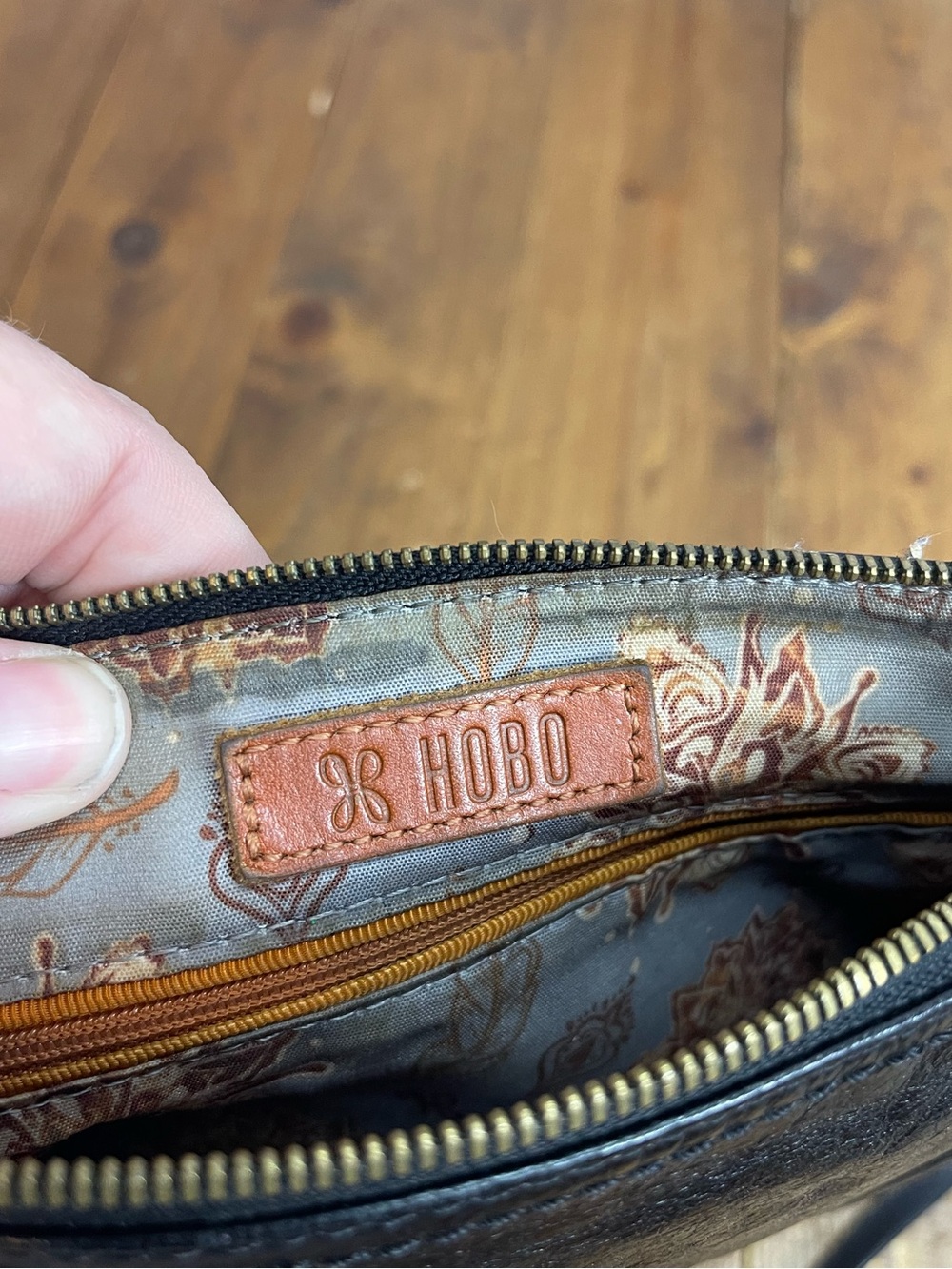 Hobo small black leather purse - Picture 5 of 8